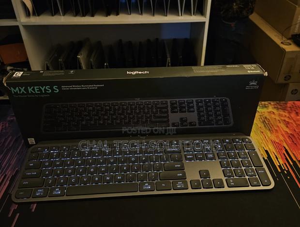 Brand New Open Box Logitech Mx Keys - thumbnail 2