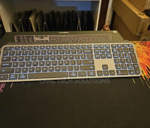 Brand New Open Box Logitech Mx Keys - thumbnail 3
