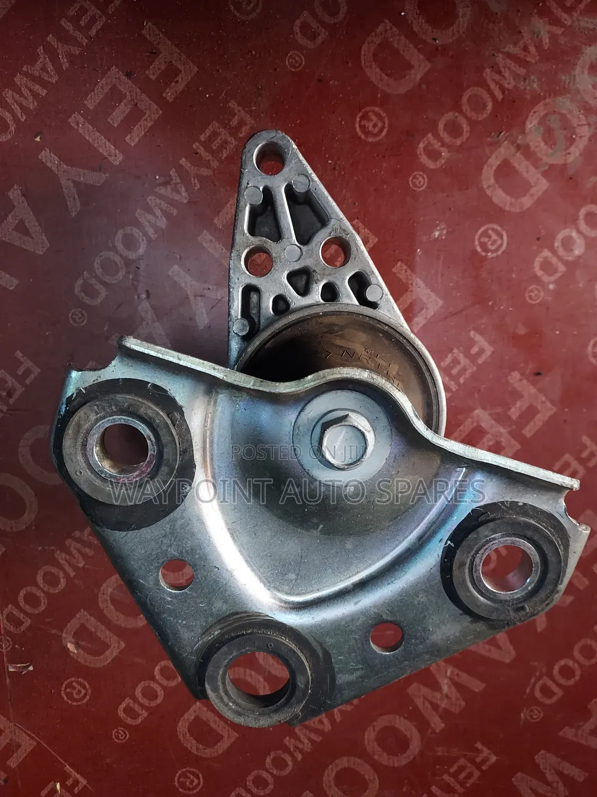 Engine Mount Mazda Demio