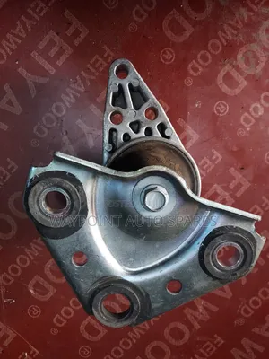Engine Mount Mazda Demio