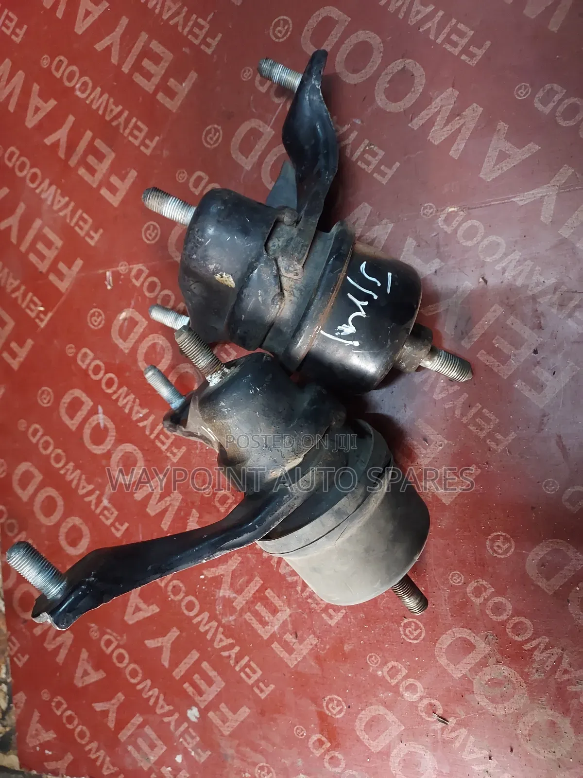 Engine Mount Harrier 240