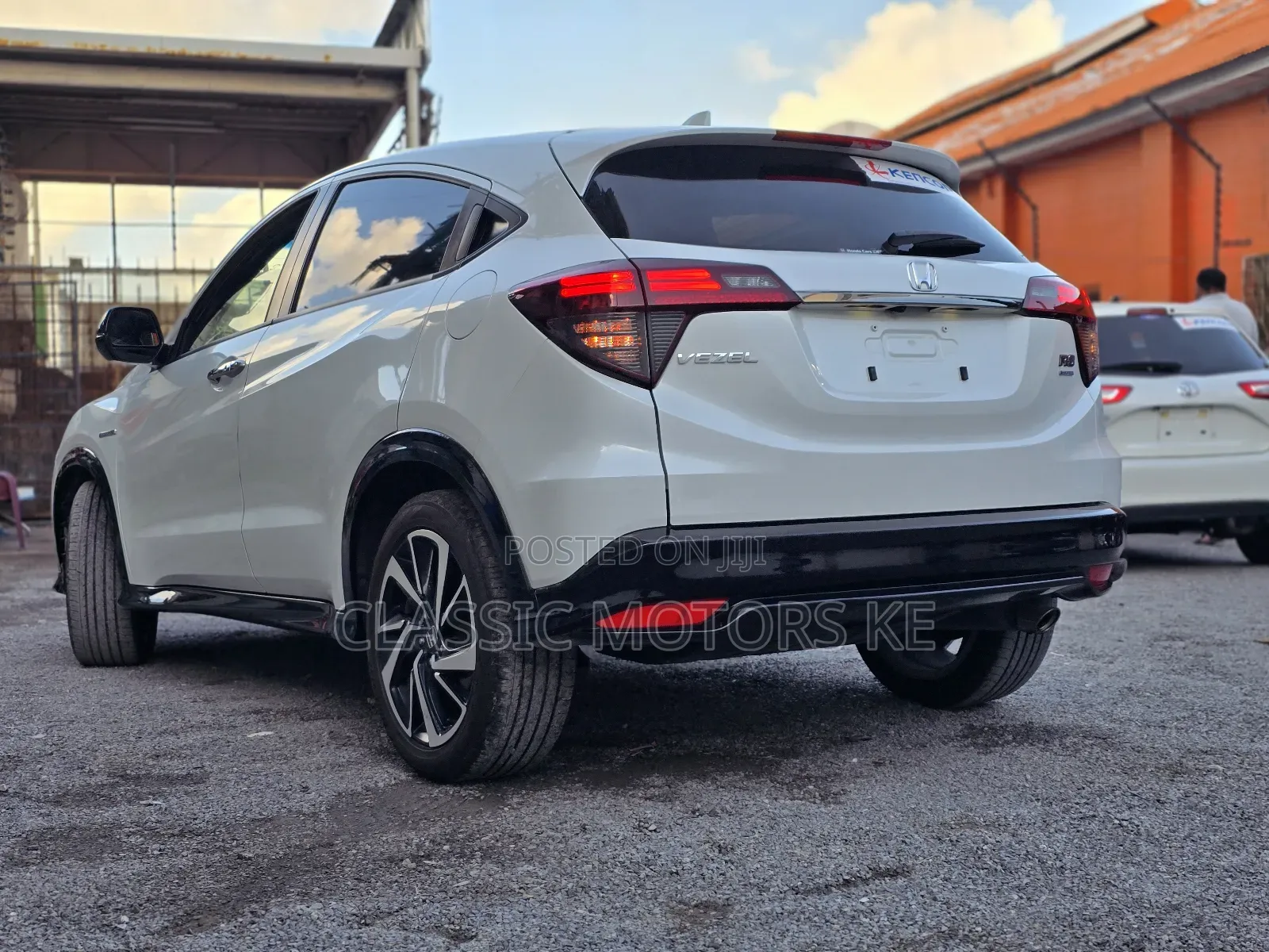 Honda Vezel 1.5 Hybrid 2WD 2019 White