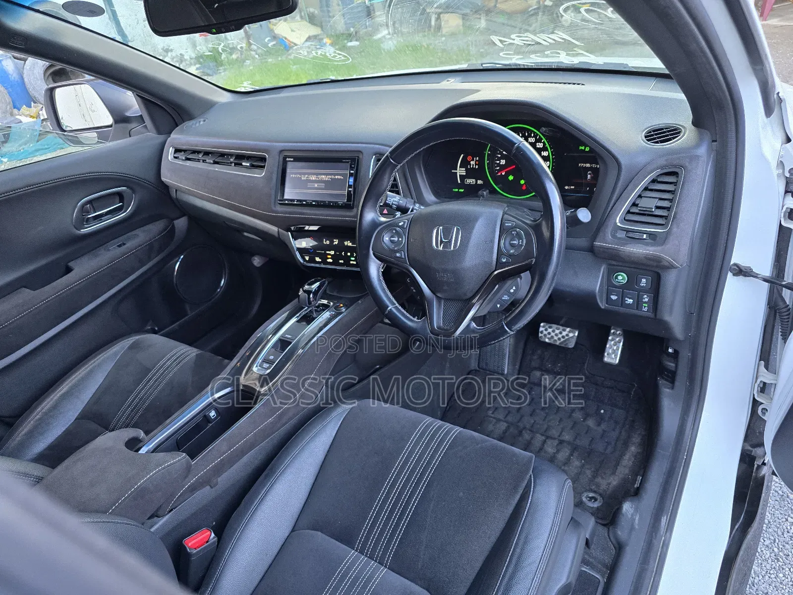 Honda Vezel 1.5 Hybrid 2WD 2019 White