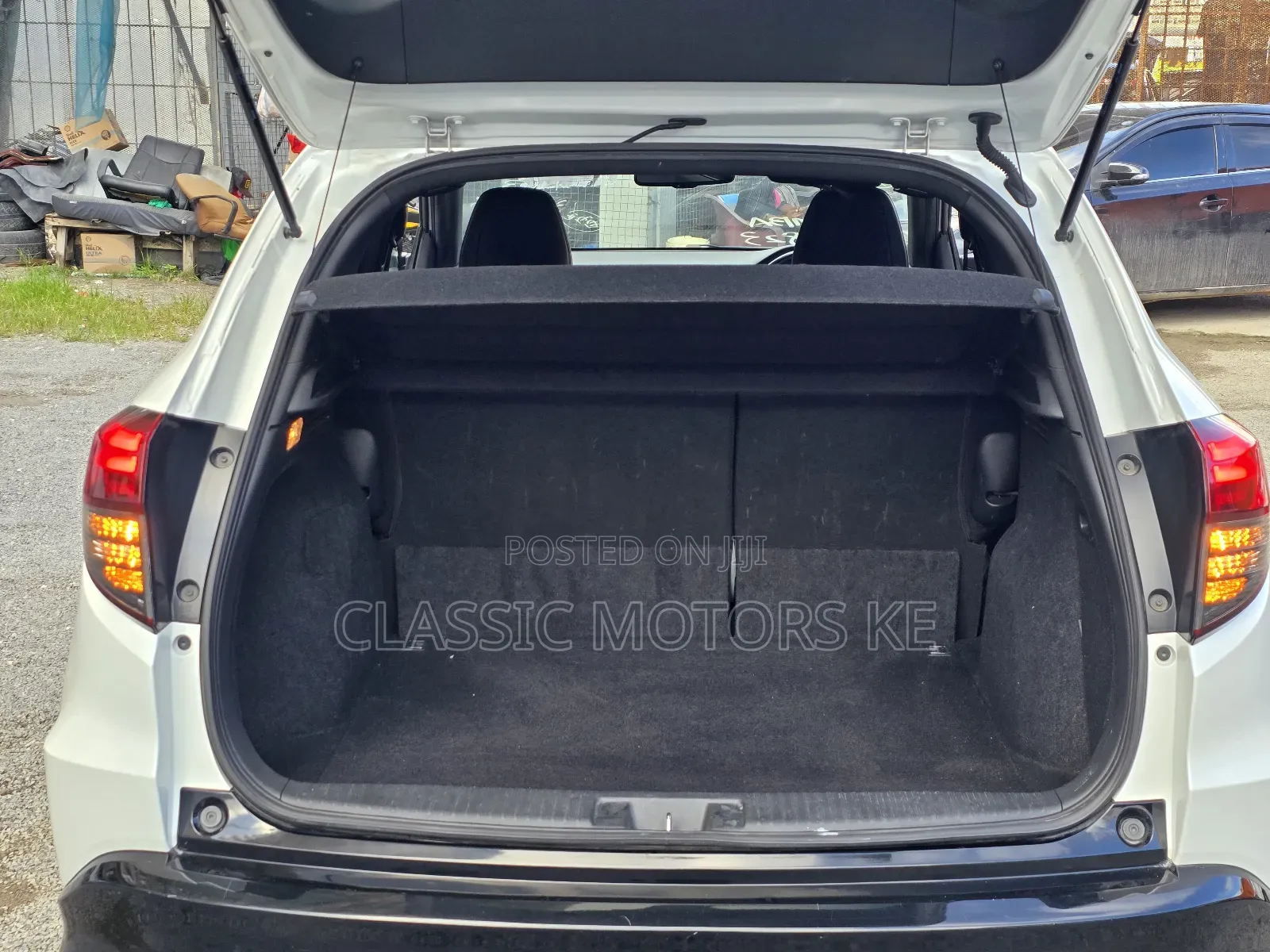 Honda Vezel 1.5 Hybrid 2WD 2019 White