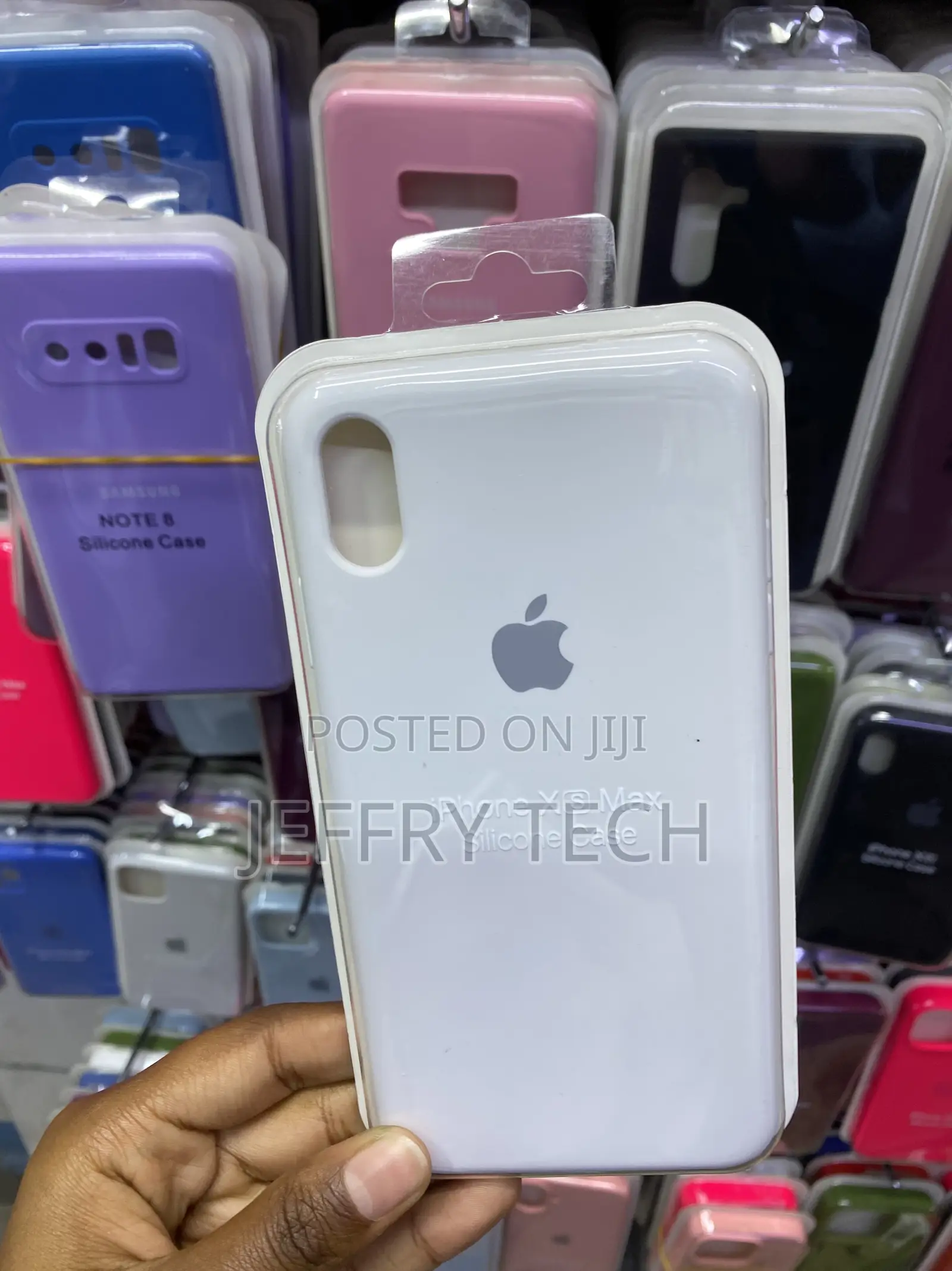 Leegu iPhone Xs Max Liquid Silicone Shockproof Case-White