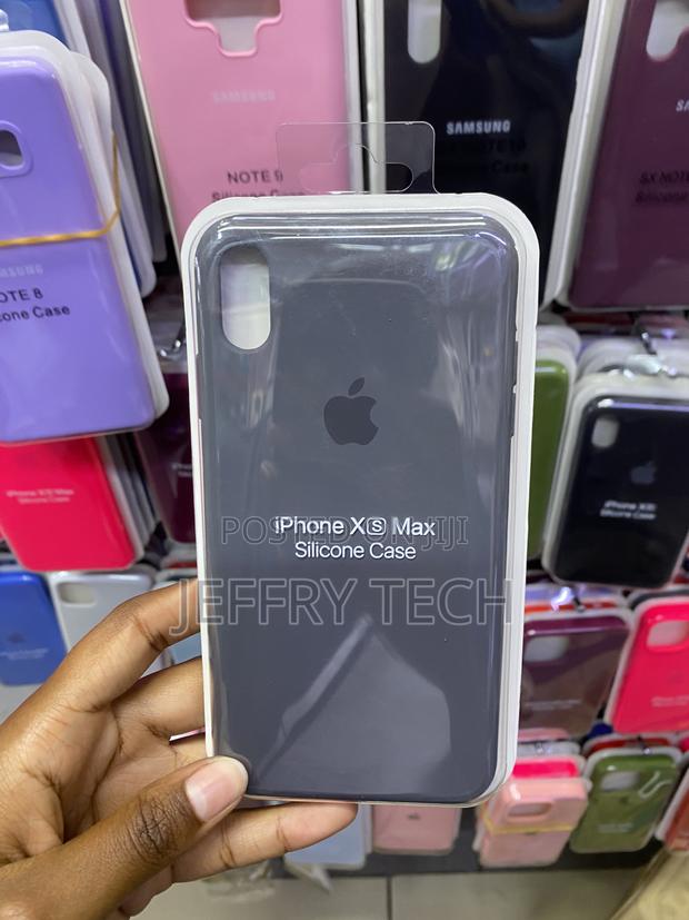 Ouxul iPhone Xs Max Liquid Silicone Case With Soft Lining - main view