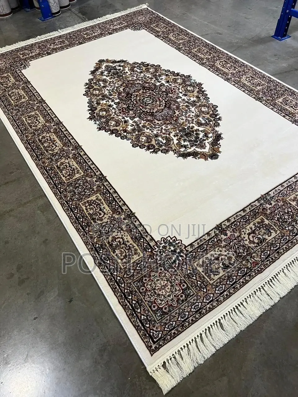 7/10 Turkish Persian Carpet