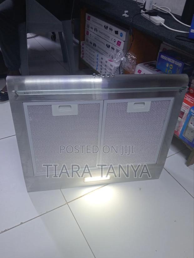 Hisense 60cm Undercabinet Extractor Hood - thumbnail 2