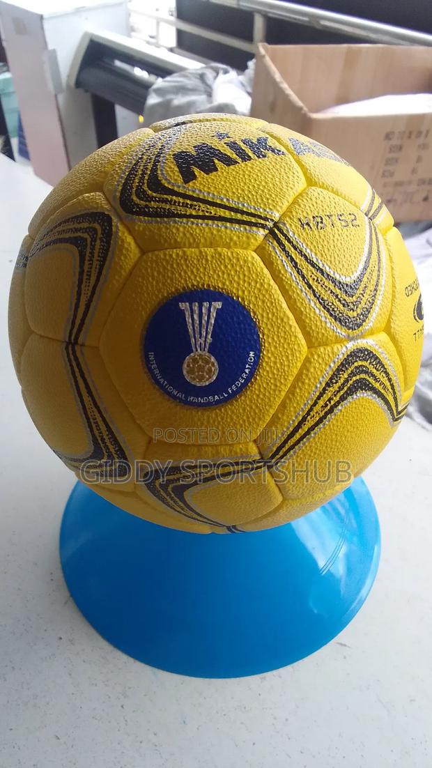 Handball Ball (Original Mikasa).