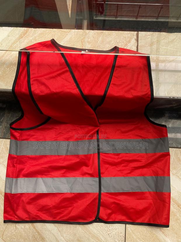 Reflector Vests Outdoor Contractors.