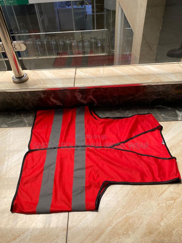 L.Reflector Vests Red With Back & Front Logo Space - main view