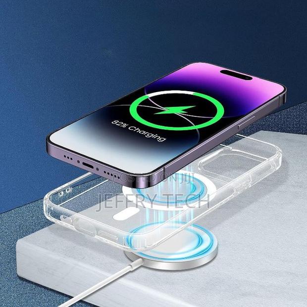 Transparent Pouch for iPhone 12 Normal Magsafe Magnetic - thumbnail 2
