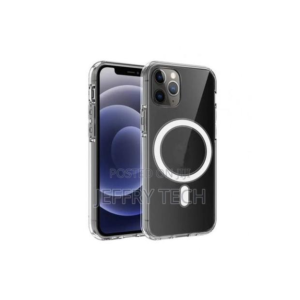 Transparent Pouch for iPhone 11 Pro Magsafe Magnetic - main view