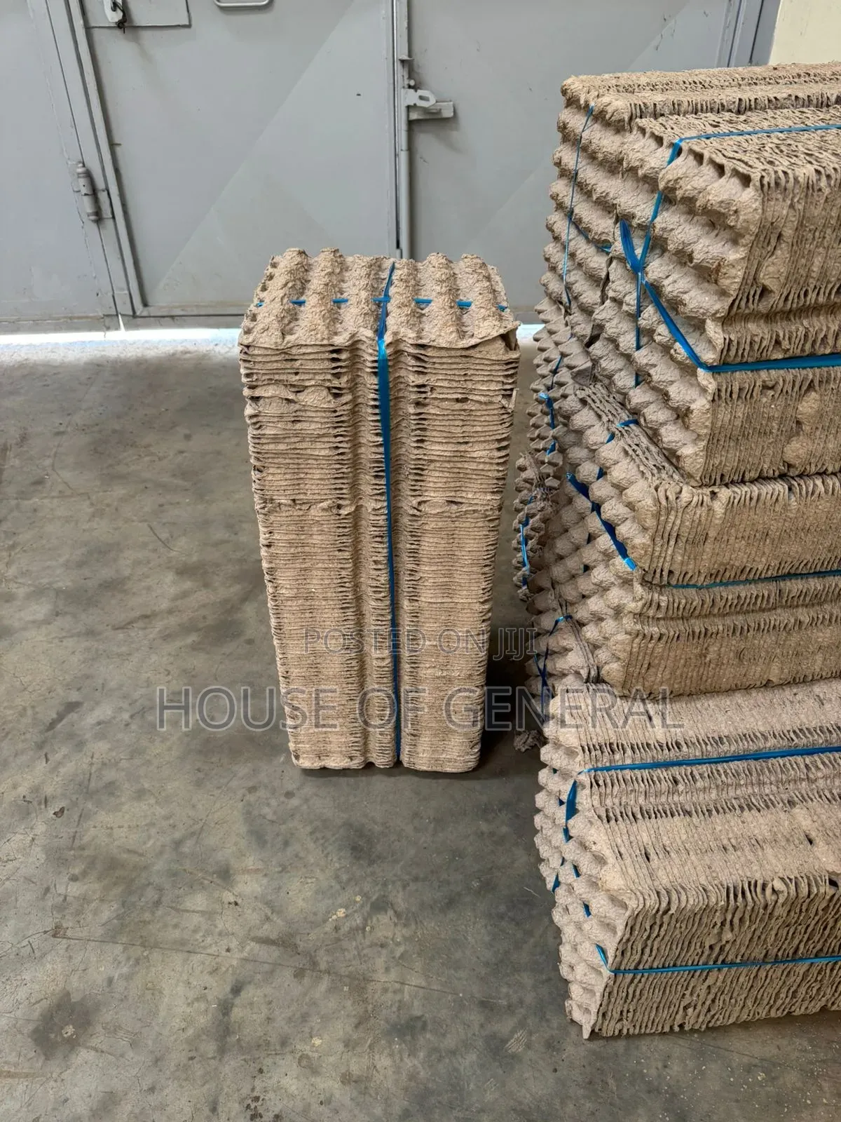 100 PCS Good Quality Egg Trays.Strong and Durable Trays