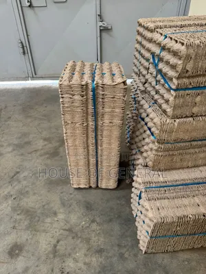 100 PCS Good Quality Egg Trays.Strong and Durable Trays