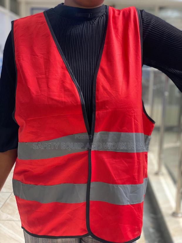 Reflector Vests Red – Adjustable Fit With Secure Velcro