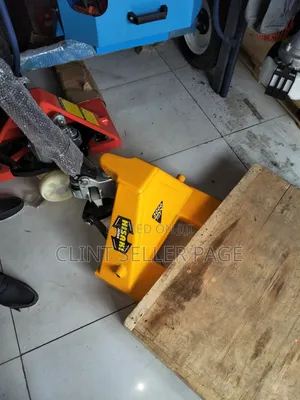 Hisaki Hand Pallet Truck