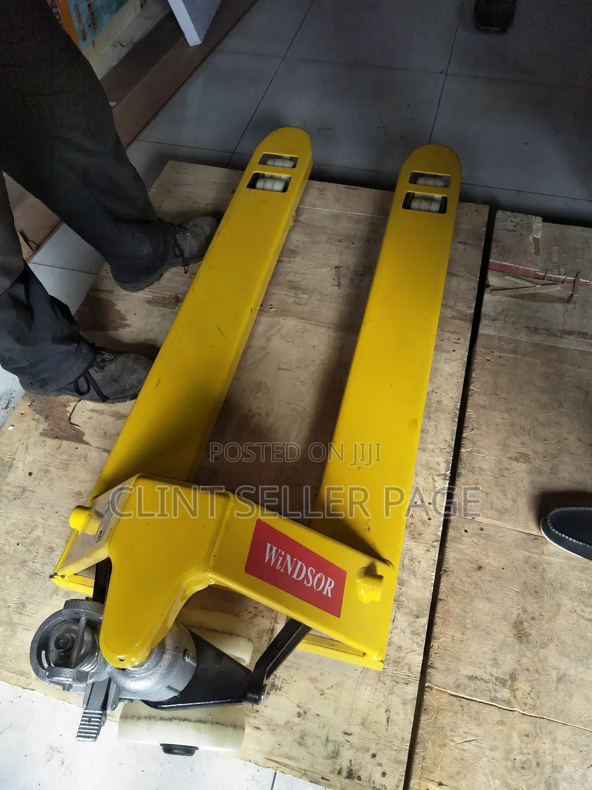 Windsor Hand Pallet Truck