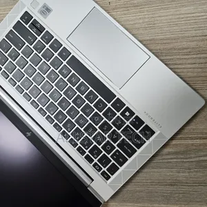 Laptop HP EliteBook 830 G7 16GB Intel Core I7 SSD 512GB
