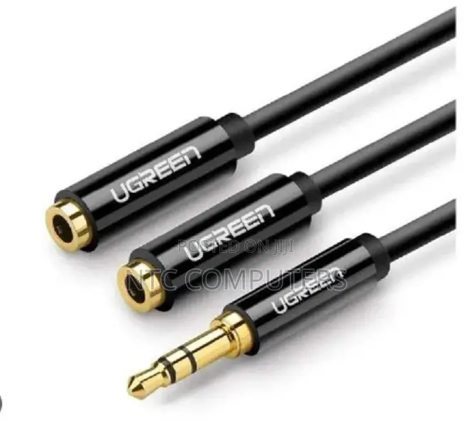Ugreen 3.5mm Male to 2 Female Audio Cable 20cm (Black)