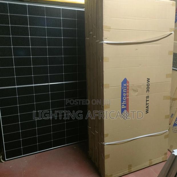 300 Watts Monocrystalline Solar Panel - main view