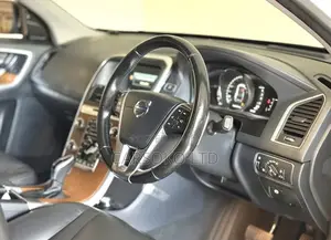 Volvo XC60 T6 R-Design AWD 2017 White