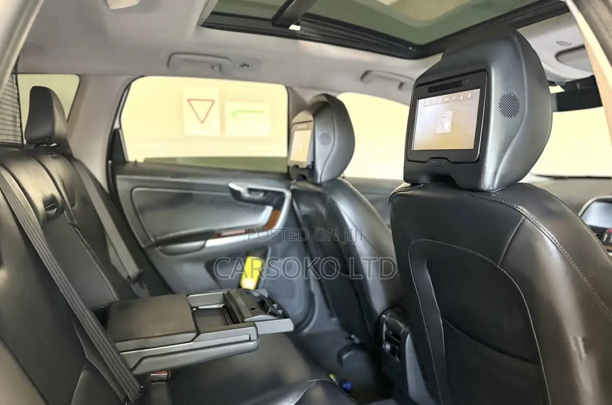 Volvo XC60 T6 R-Design AWD 2017 White