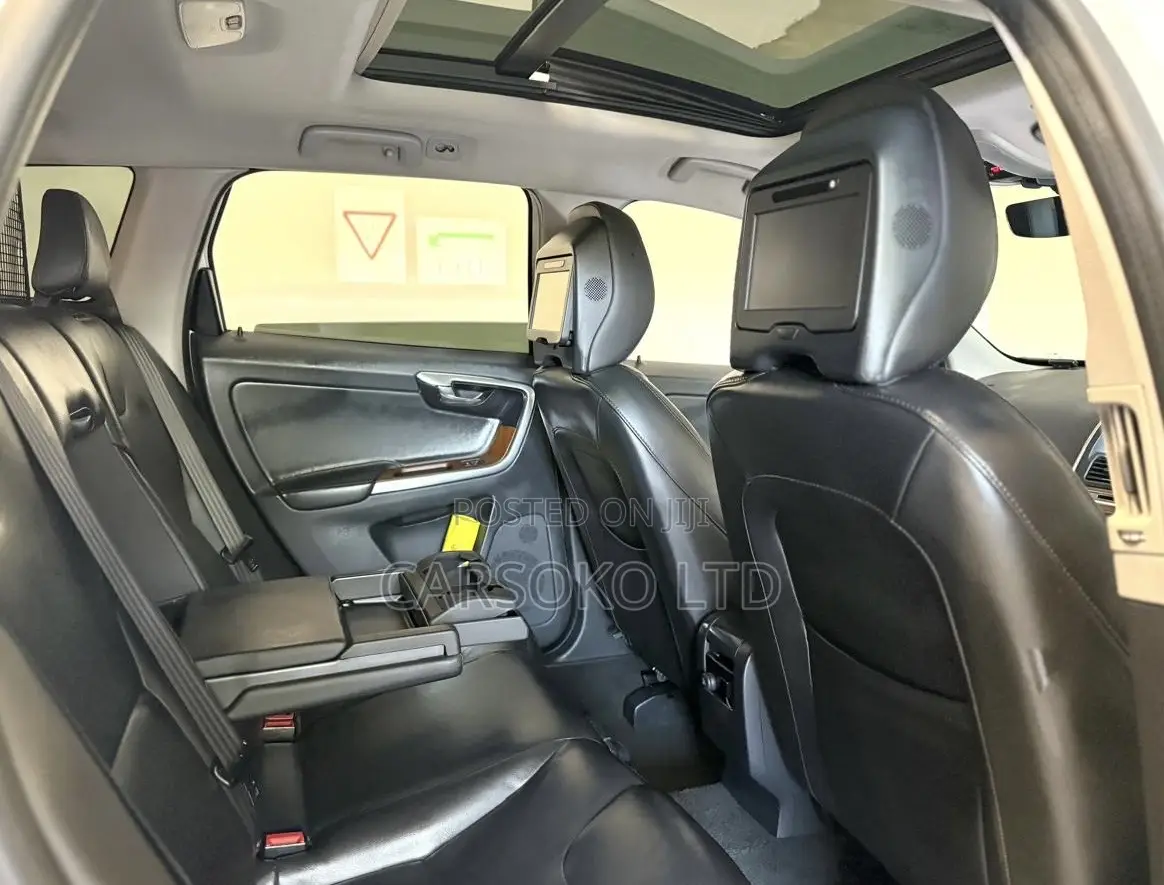 Volvo XC60 T6 R-Design AWD 2017 White