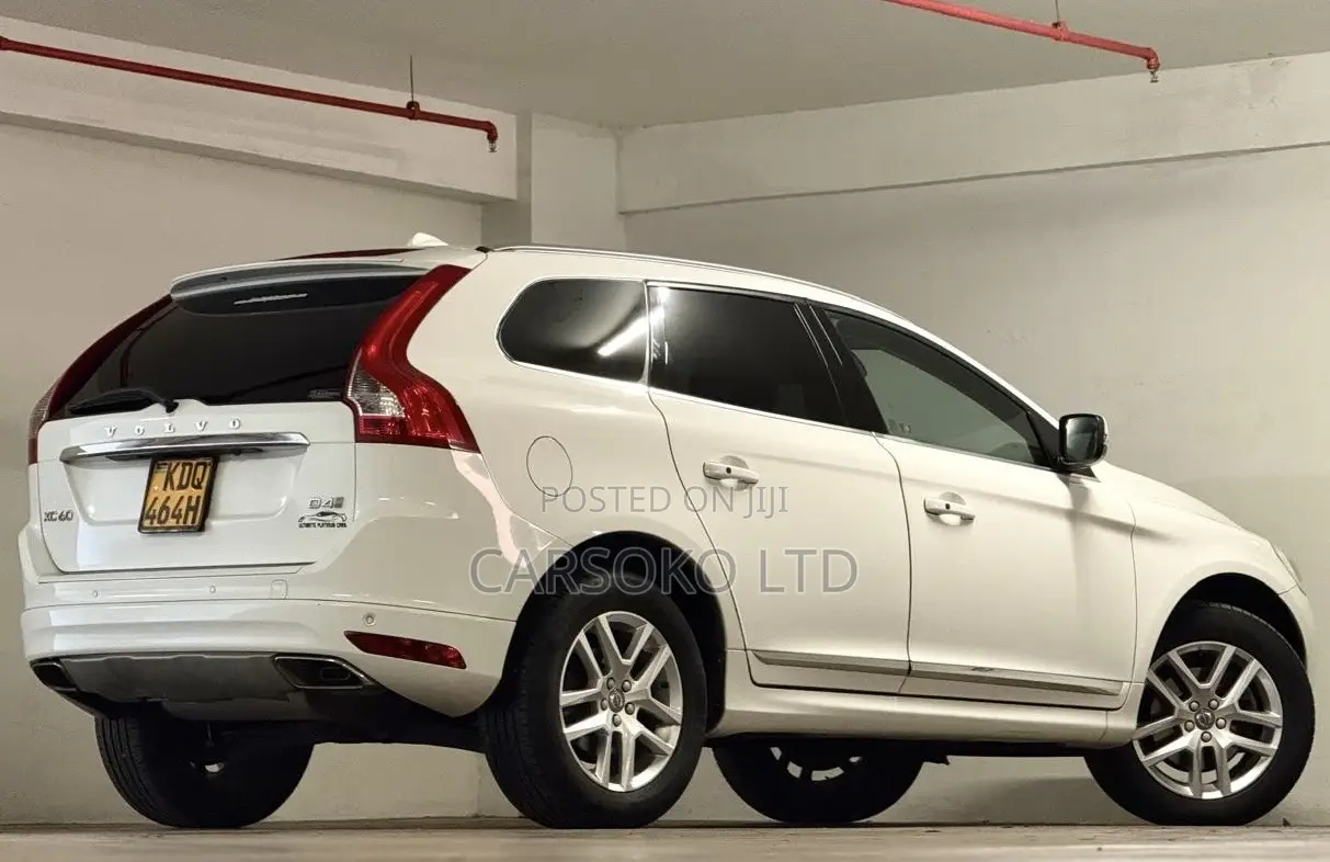 Volvo XC60 T6 R-Design AWD 2017 White