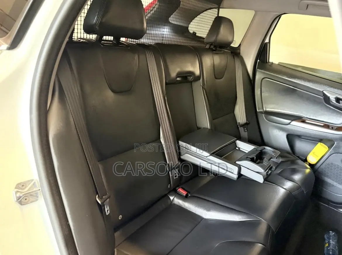 Volvo XC60 T6 R-Design AWD 2017 White