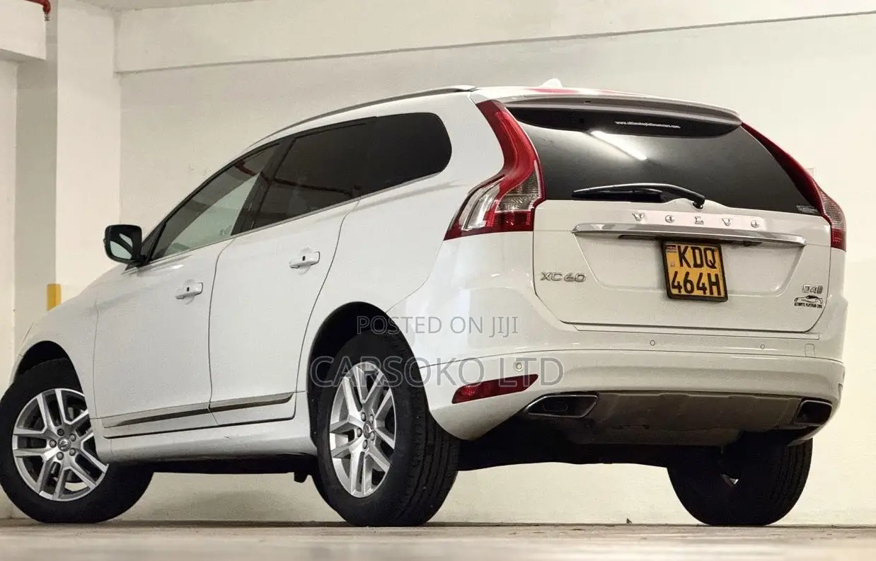 Volvo XC60 T6 R-Design AWD 2017 White