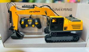 Rechargeable Remote Control Excavator. - main view