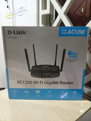D-Link Dir-825 Ac 1200 Wi-Fi Dual-Band Gigabit Router
