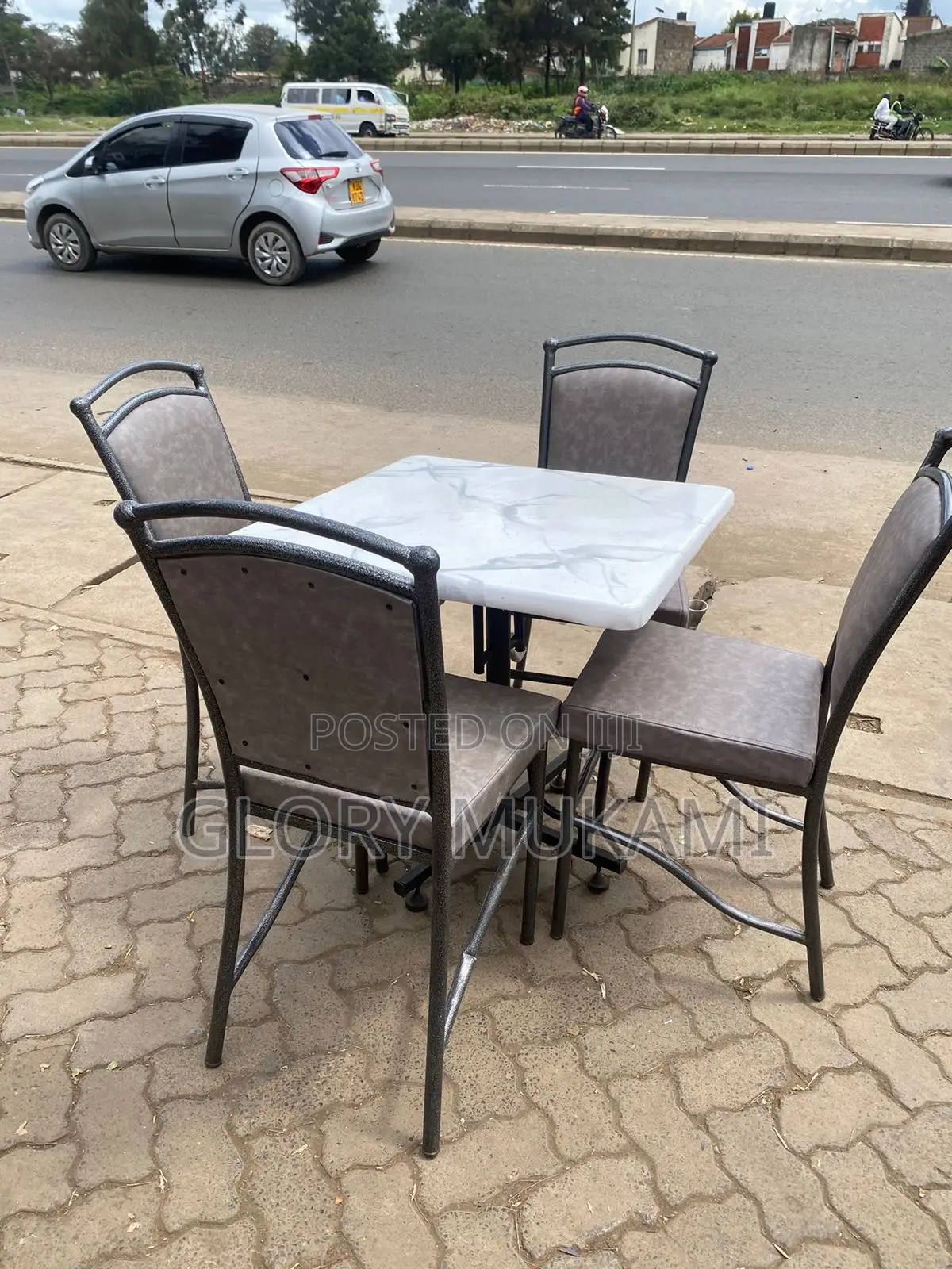 High Quality Restaurants And Bar Chairs And Table Set