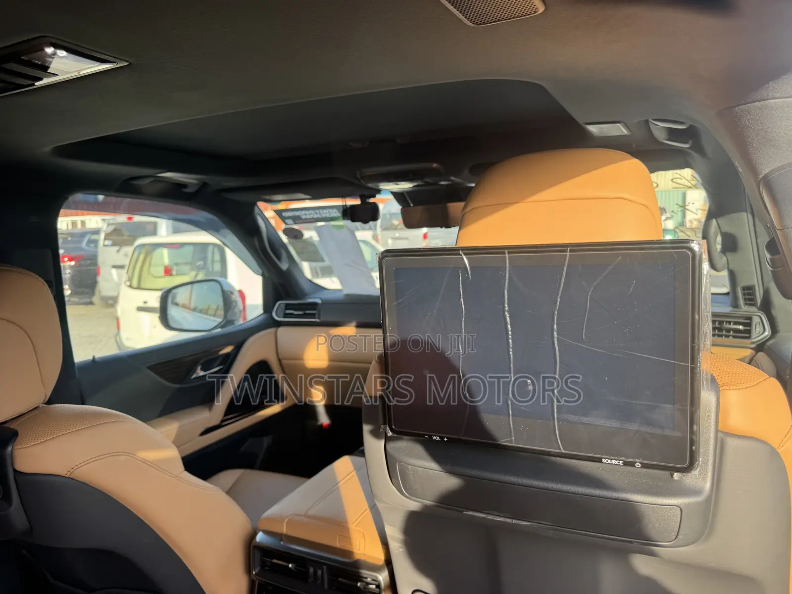 Lexus LX 2023 White