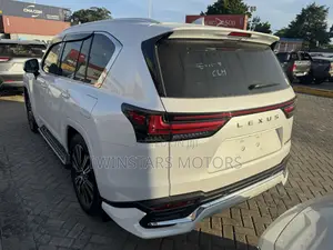 Lexus LX 2023 White
