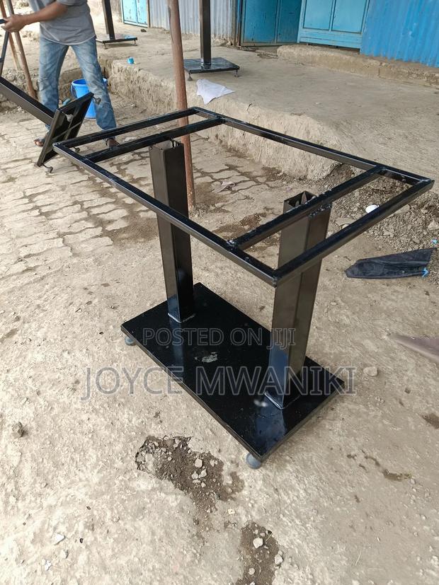 Restaurant Table Frame With Double Stands  - thumbnail 2