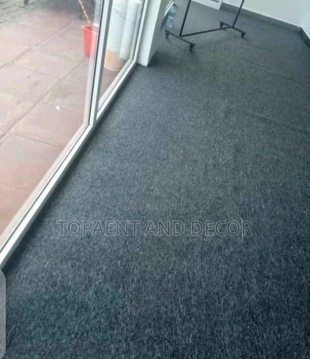 Custom Fit Broadloom Carpet for Large Areas