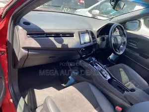 Honda Vezel 2018 Red