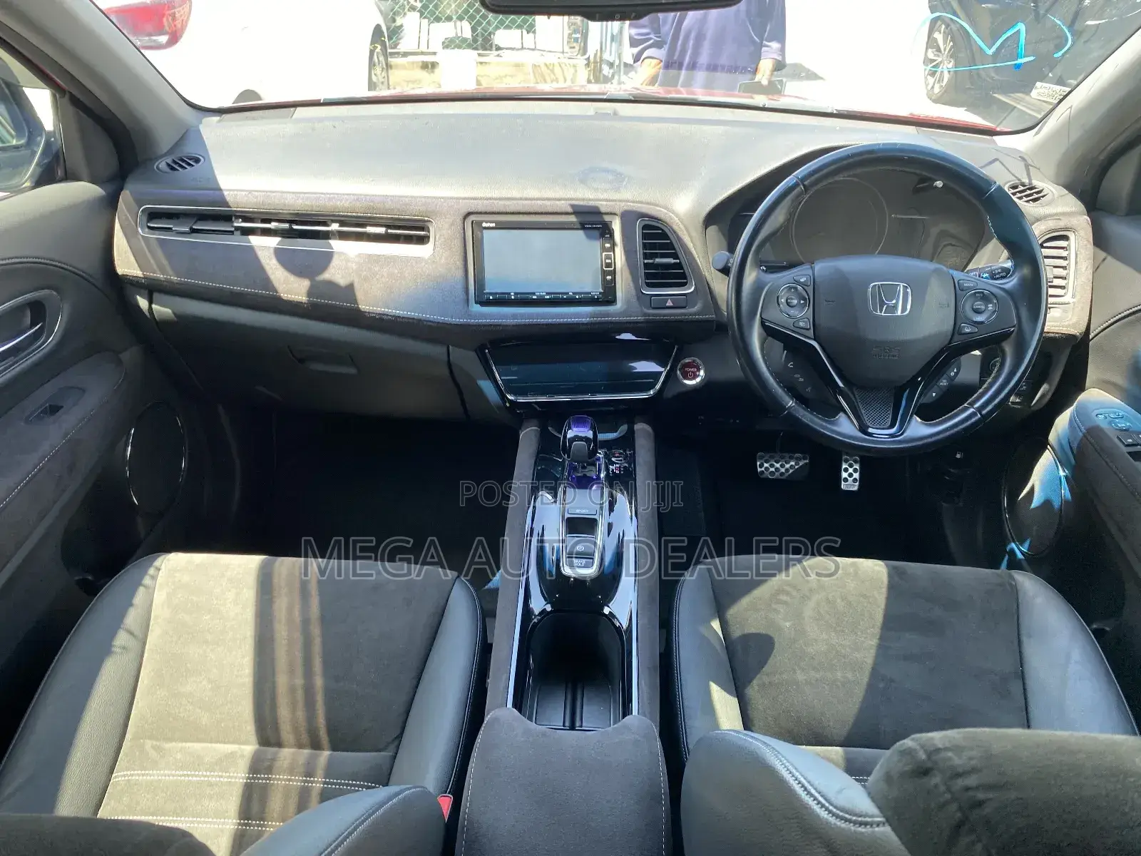 Honda Vezel 2018 Red