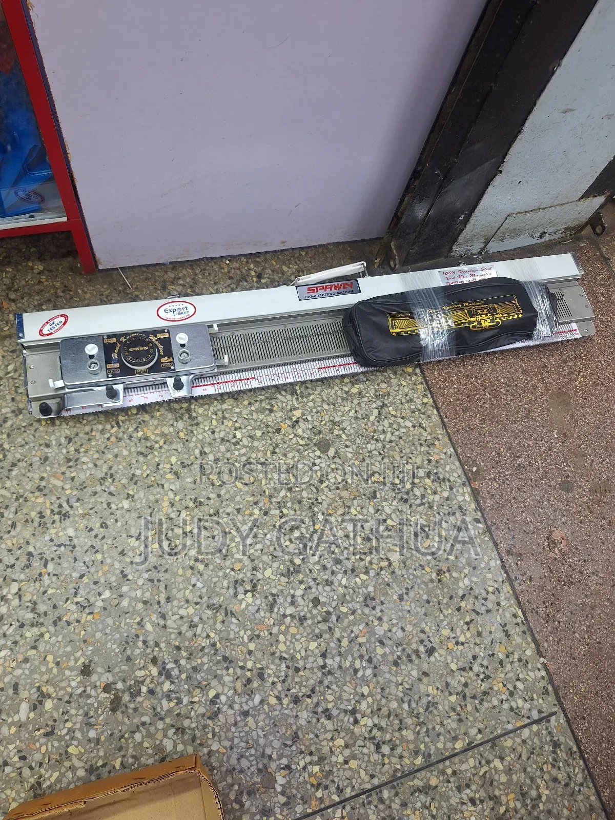 Knitting Machine