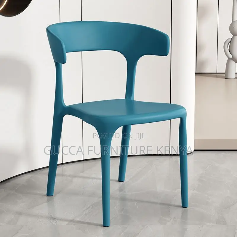 Dining Chair: Plastic Modern Dining Seat With Synthetic Legs