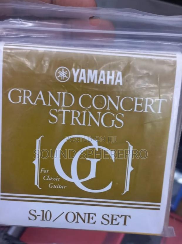 Yamaha Grand Concert Nylon Strings - main view