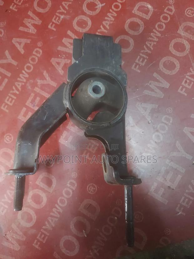 Rear Gear Mount 3zr Noah - main view