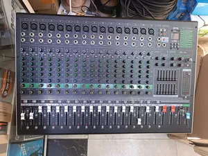 Soundkingdom Be-18 18 Channel Plain Mixer