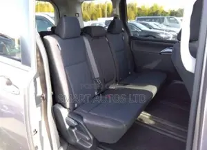Toyota Voxy 2018 Gray