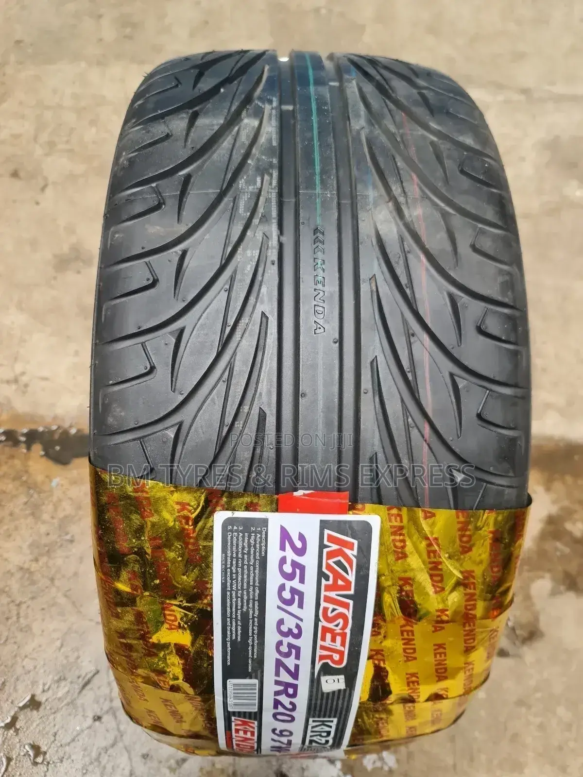 255 /35 R20 Kenda. (Kaiser)