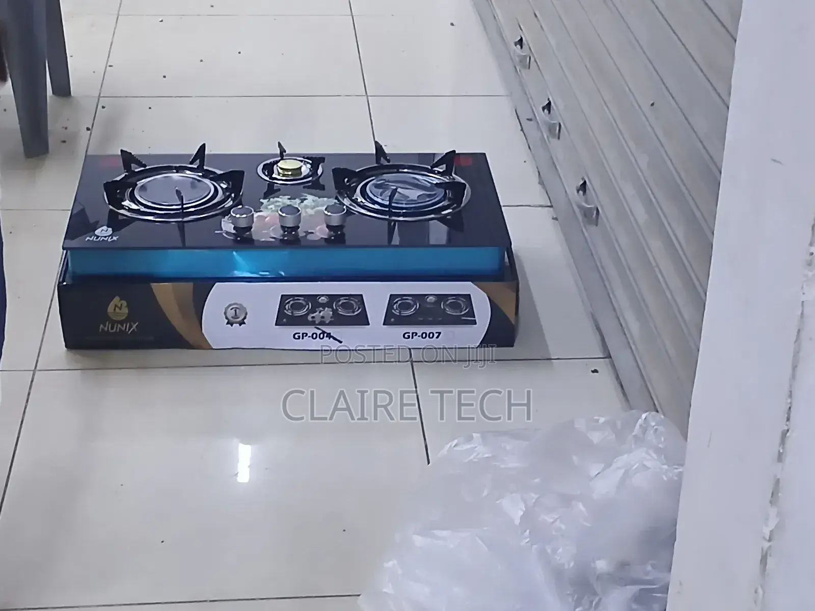 Nunix 3 Burner Gas Cooker Auto Ignition Glass Top Table