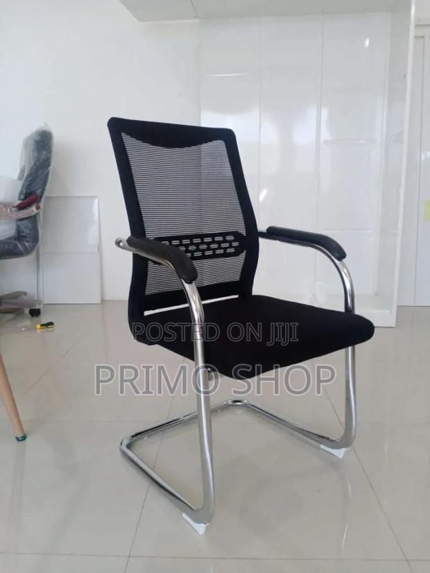Office Chair; Sturdy Mesh Finish Guest Chair