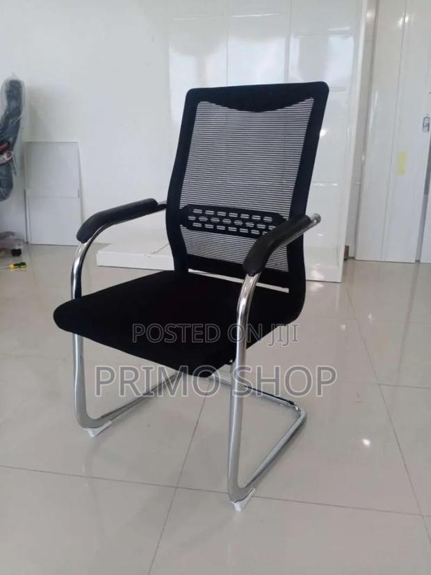 Office Chair; Sturdy Mesh Finish Guest Chair - thumbnail 4